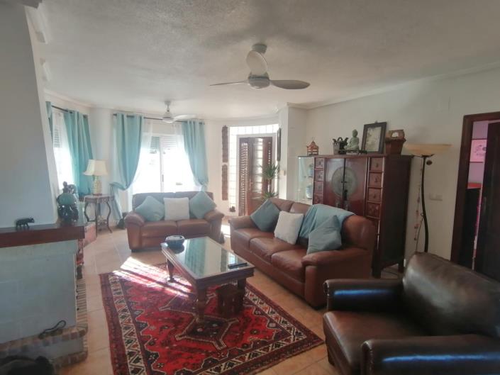 Image No.17-3 Bed Villa / Detached for sale