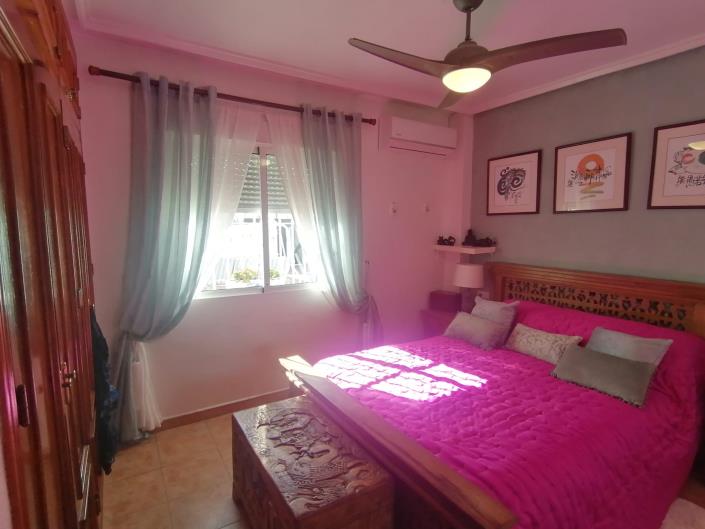 Image No.31-3 Bed Villa / Detached for sale