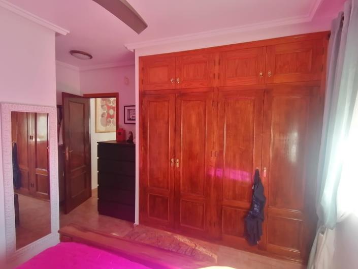 Image No.33-3 Bed Villa / Detached for sale