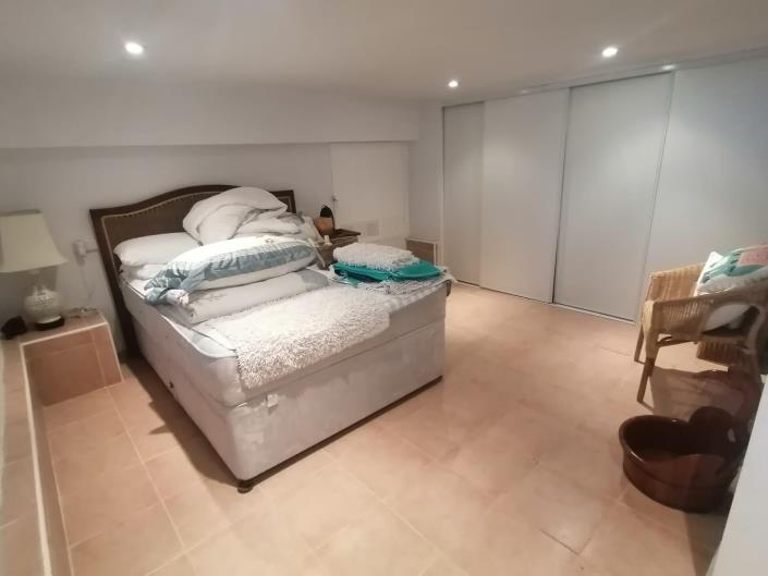 Image No.47-3 Bed Villa / Detached for sale