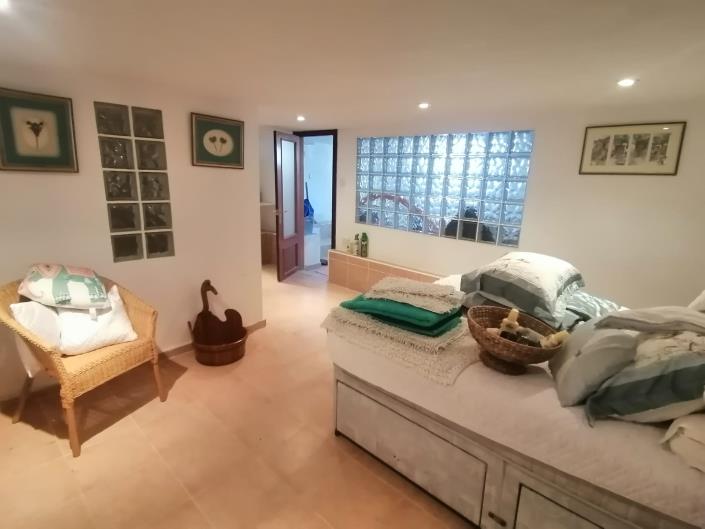 Image No.49-3 Bed Villa / Detached for sale