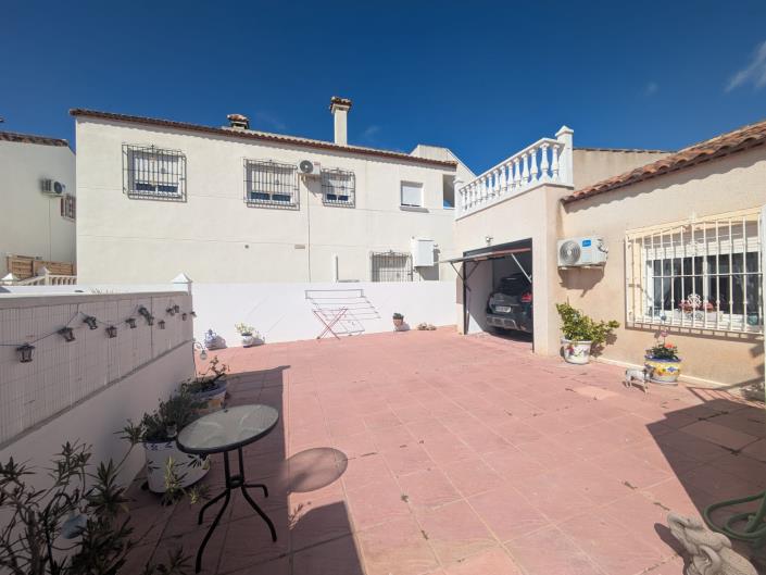 Image No.5-3 Bed Villa / Detached for sale