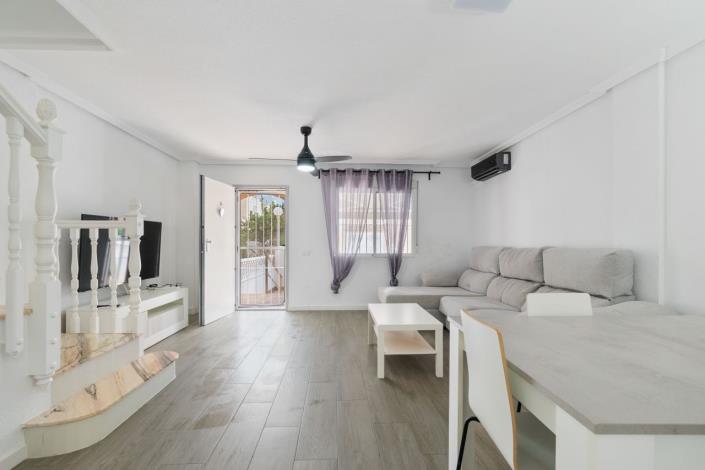 Image No.7-3 Bed Townhouse for sale