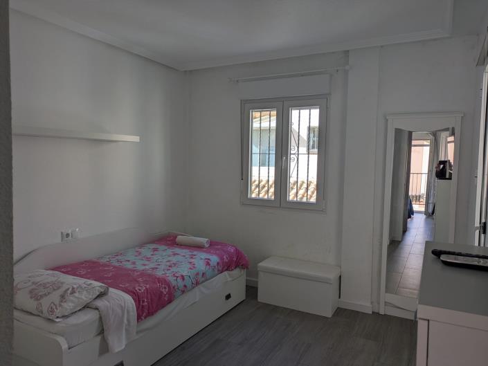 Image No.24-3 Bed Townhouse for sale