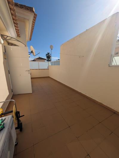 Image No.30-3 Bed Townhouse for sale