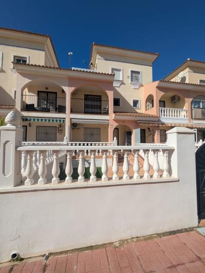 Image No.35-3 Bed Townhouse for sale