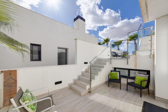 Image No.34-3 Bed Villa for sale