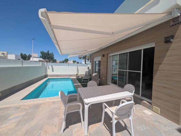Image No.5-3 Bed Villa / Detached for sale