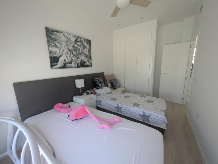 Image No.33-3 Bed Villa / Detached for sale