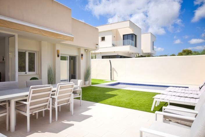 Image No.8-4 Bed Villa / Detached for sale