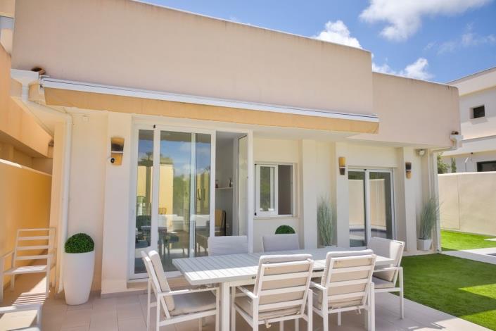 Image No.10-4 Bed Villa / Detached for sale