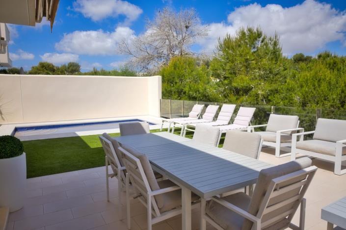 Image No.13-4 Bed Villa / Detached for sale