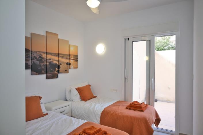 Image No.31-4 Bed Villa / Detached for sale