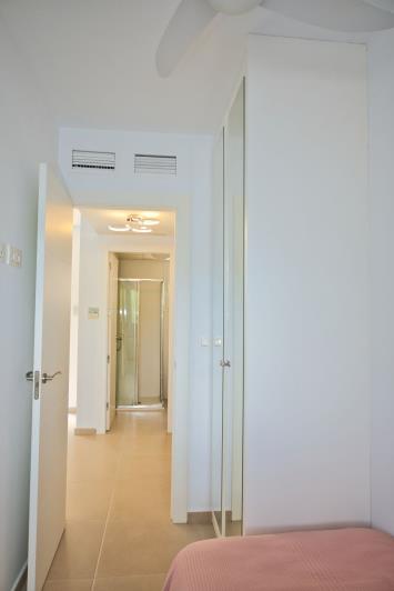 Image No.36-4 Bed Villa / Detached for sale