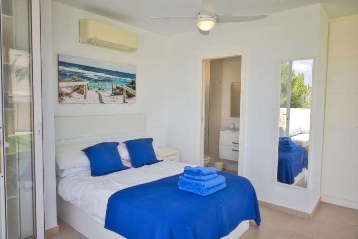 Image No.41-4 Bed Villa / Detached for sale