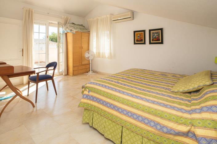 Image No.9-3 Bed Townhouse for sale