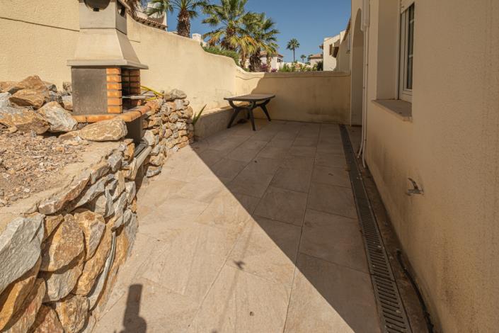 Image No.17-3 Bed Townhouse for sale
