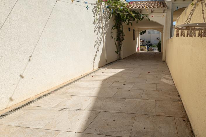Image No.18-3 Bed Townhouse for sale