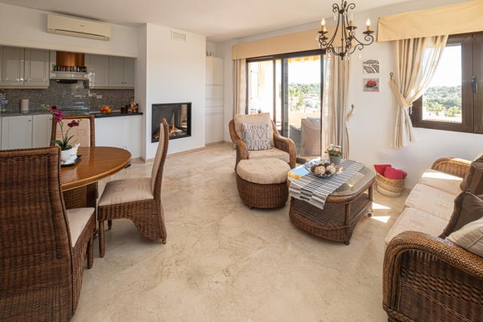 Image No.8-3 Bed Townhouse for sale