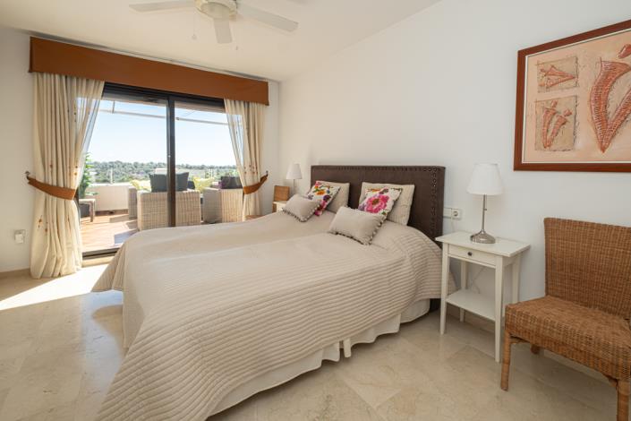 Image No.16-3 Bed Townhouse for sale
