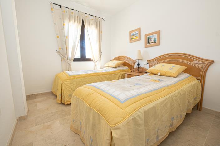 Image No.23-3 Bed Townhouse for sale