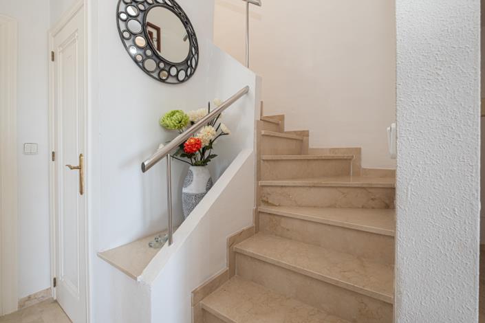 Image No.26-3 Bed Townhouse for sale
