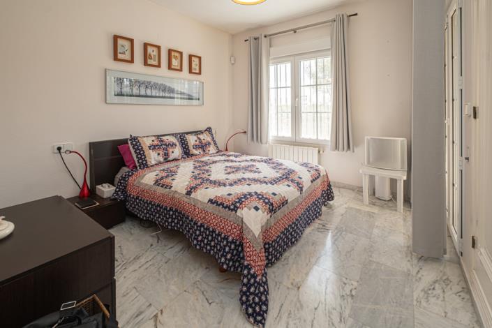 Image No.17-3 Bed Villa / Detached for sale