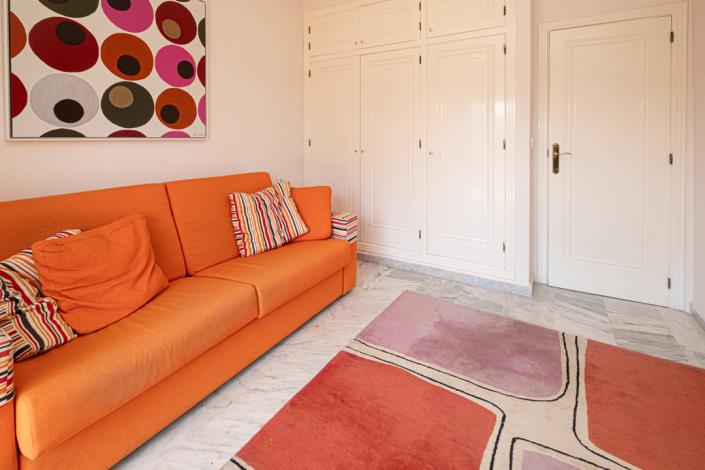 Image No.24-3 Bed Villa / Detached for sale