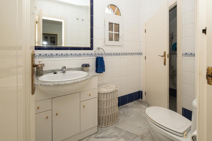 Image No.27-3 Bed Villa / Detached for sale