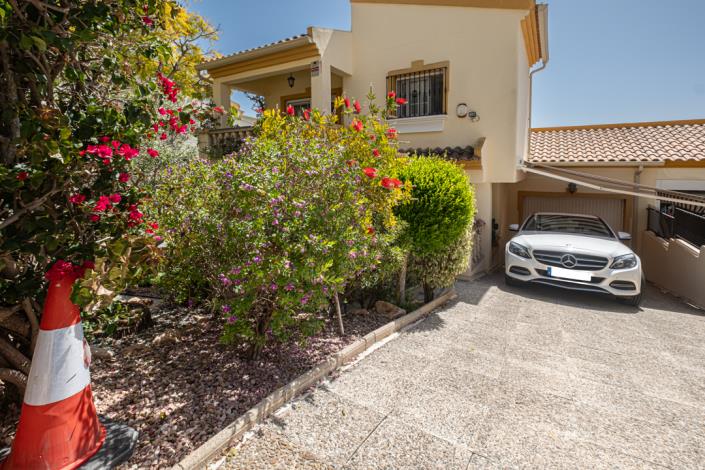 Image No.42-3 Bed Villa / Detached for sale