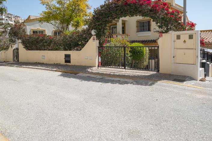 Image No.43-3 Bed Villa / Detached for sale