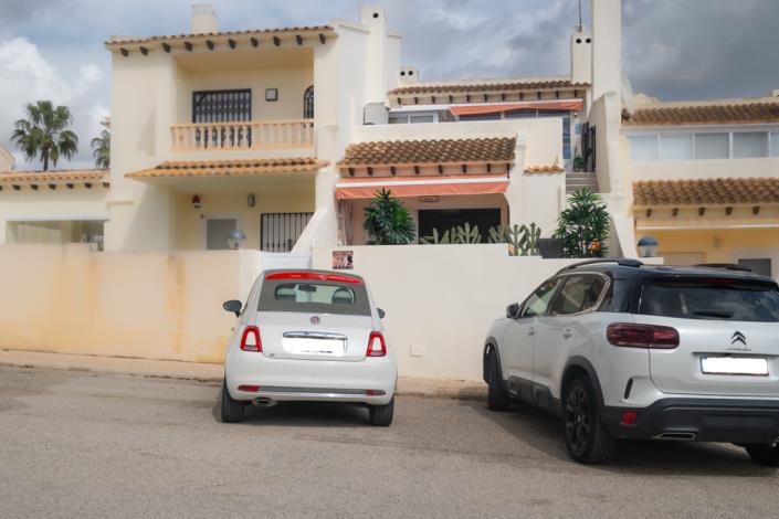 Image No.5-2 Bed Townhouse for sale