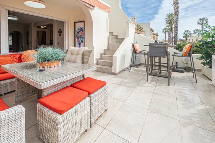 Image No.6-2 Bed Townhouse for sale
