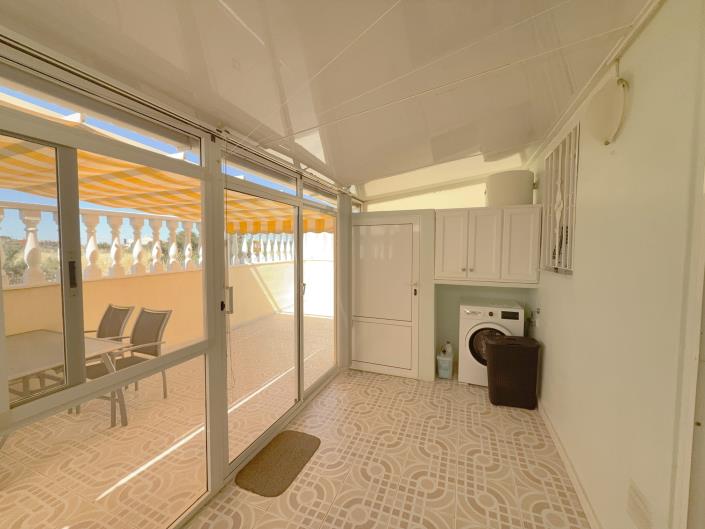 Image No.7-2 Bed Semi-Detached for sale