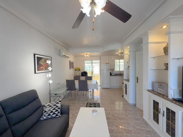 Image No.8-2 Bed Semi-Detached for sale