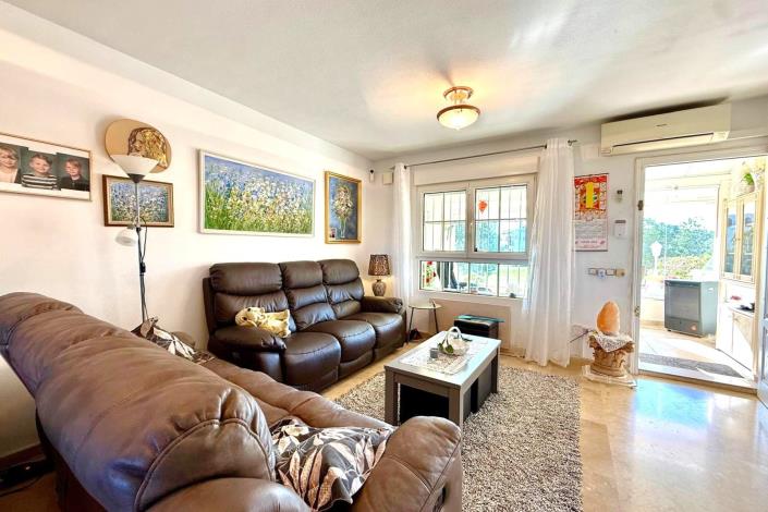 Image No.3-2 Bed Townhouse for sale