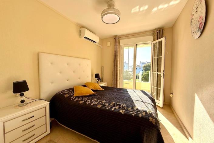 Image No.7-2 Bed Townhouse for sale