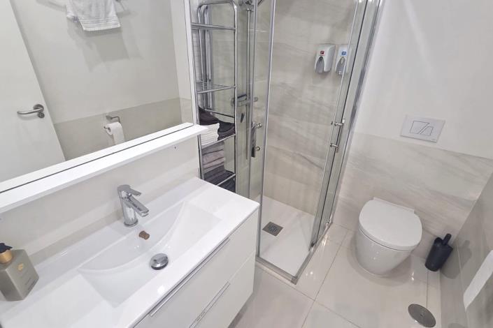Image No.22-3 Bed Apartment for sale