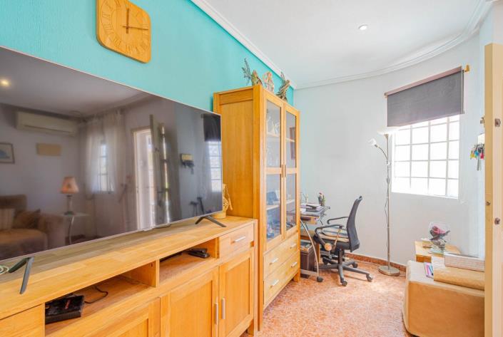 Image No.14-2 Bed Villa / Detached for sale