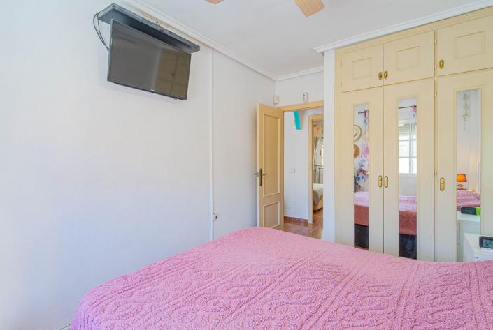 Image No.23-2 Bed Villa / Detached for sale