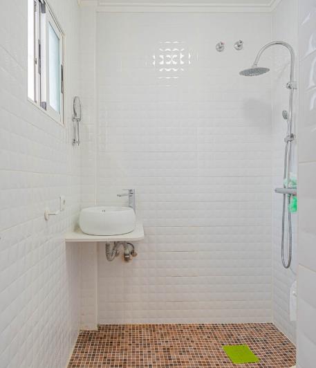 Image No.31-2 Bed Villa / Detached for sale
