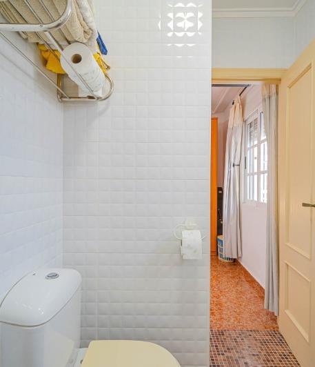 Image No.32-2 Bed Villa / Detached for sale