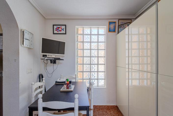 Image No.19-2 Bed Villa / Detached for sale