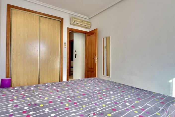 Image No.15-2 Bed Townhouse for sale