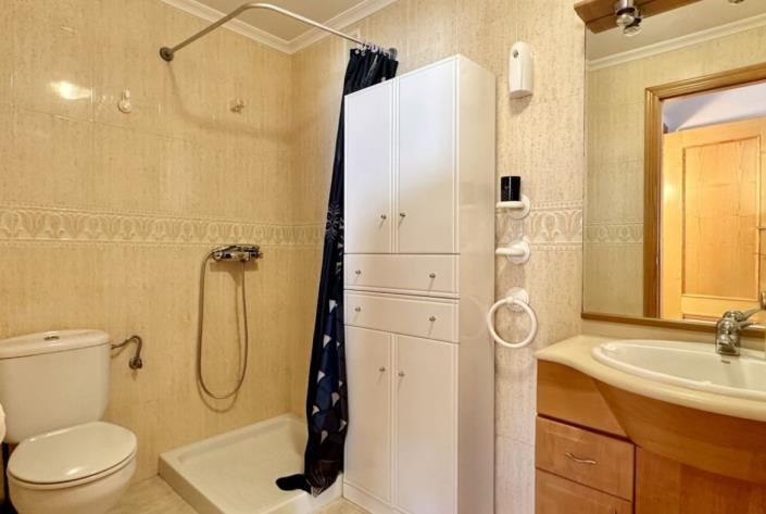 Image No.21-2 Bed Townhouse for sale