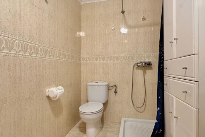 Image No.22-2 Bed Townhouse for sale