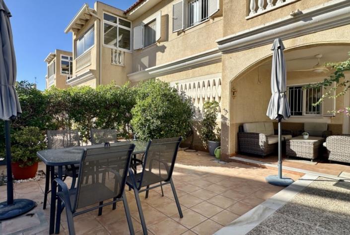 Image No.5-2 Bed Townhouse for sale