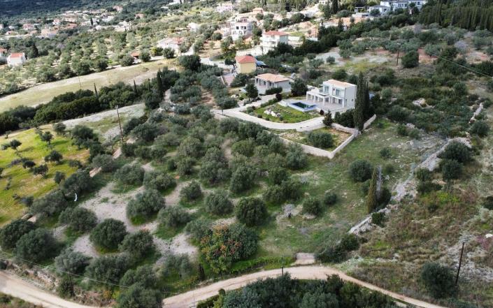 Image No.14-3 Bed Land for sale