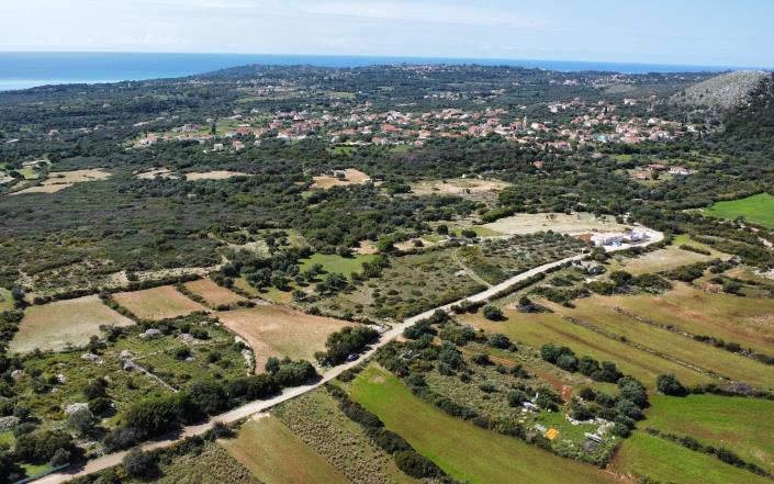 Image No.11-Terrain à vendre à Karavados