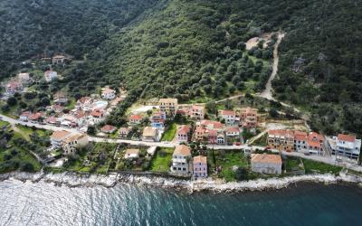 1 - Agia Efimia, Terrain